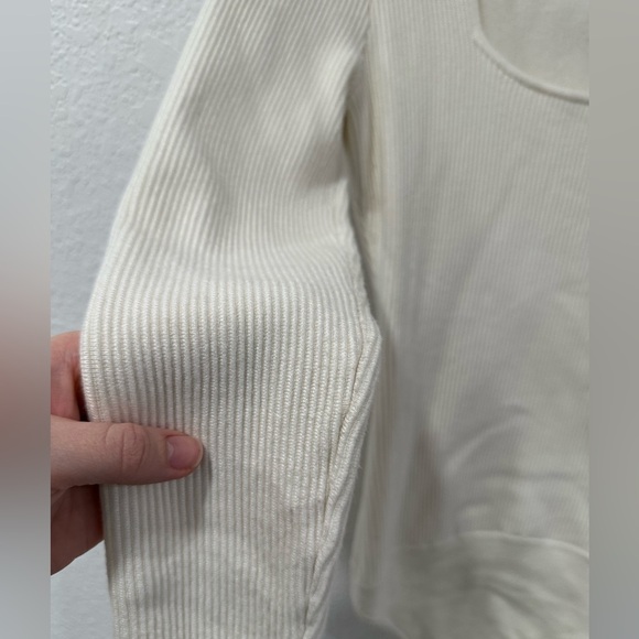 Abercrombie and Fitch cream bodysuit - Picture 2 of 6